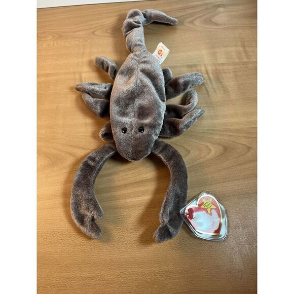 Ty Beanie Baby - STINGER the Scorpion (1997 Version) (8 Inch) MINT with MINT TAG - Picture 1 of 7